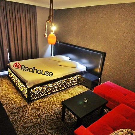 Red House Vip Apartmant Suites Istanboel Buitenkant foto
