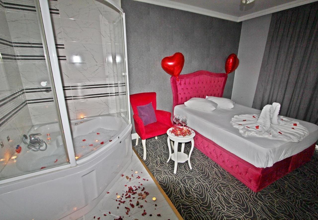 Red House Vip Apartmant Suites Istanboel Buitenkant foto