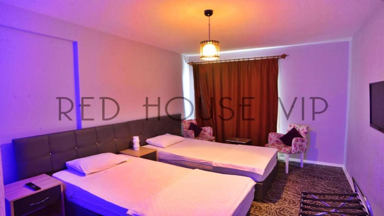Red House Vip Apartmant Suites Istanboel Buitenkant foto